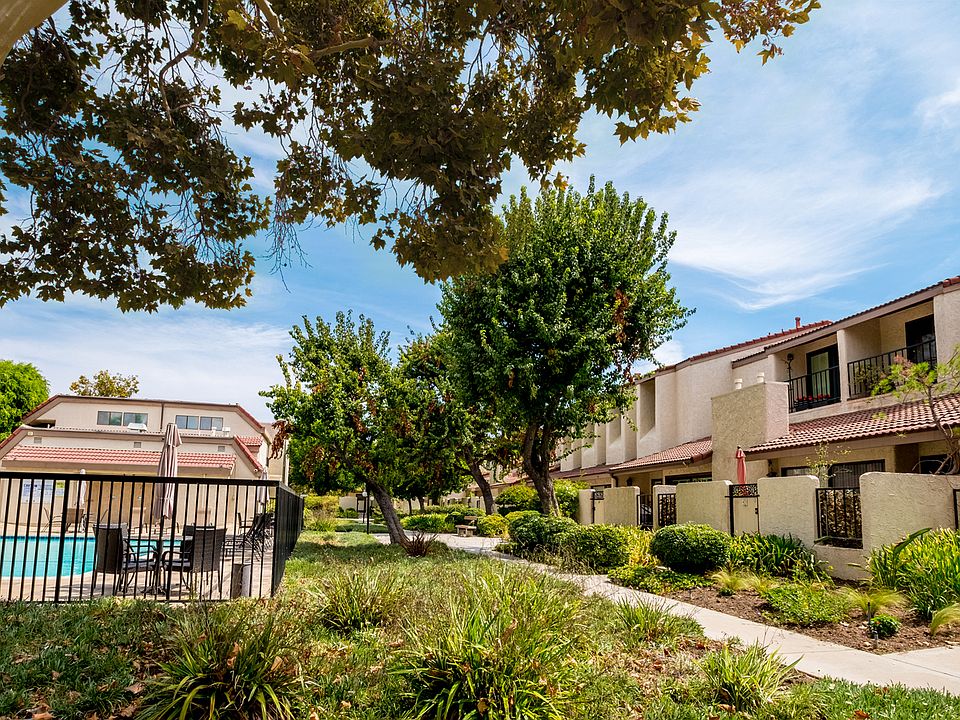 1st image of 18136 Oxnard St Unit 43