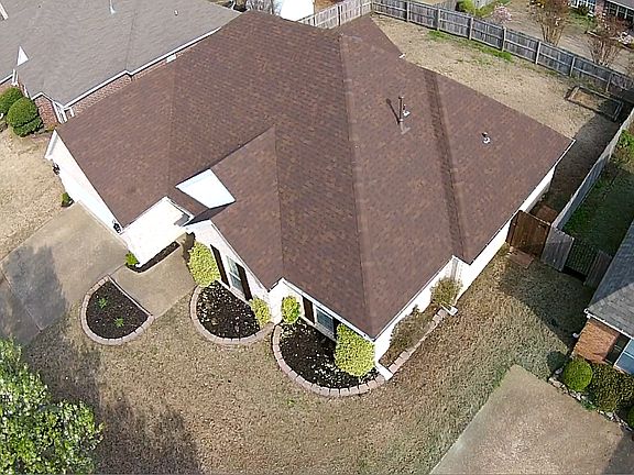 3rd image of 300 Northwood Hills Dr