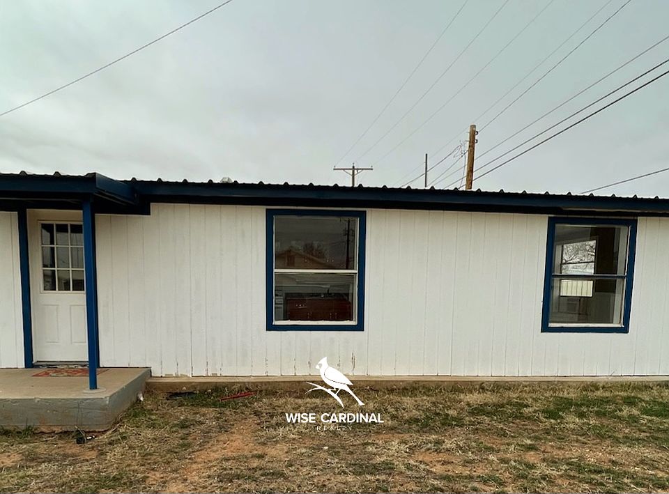 1st image of 1017 N Main Ave #4