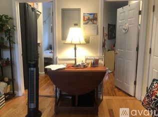 9 Grove St #4F, Boston, MA 02114