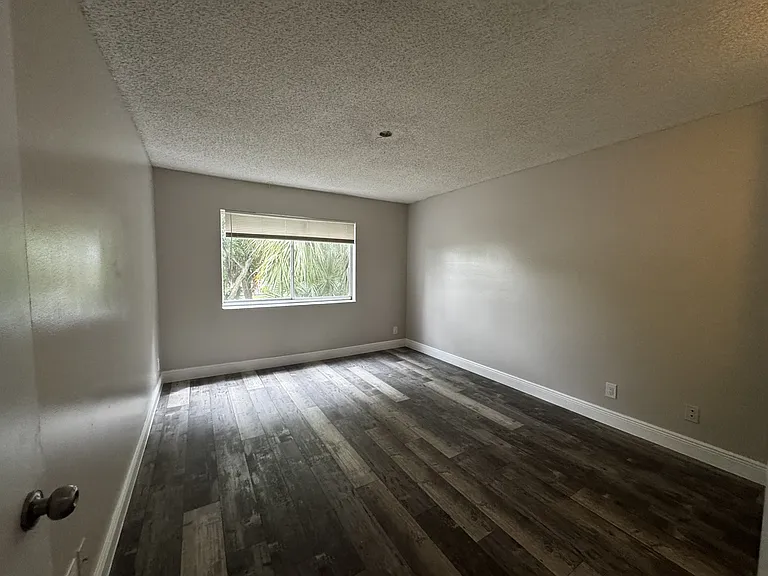 5628 Rock Island Rd #196-1 — Photo 7