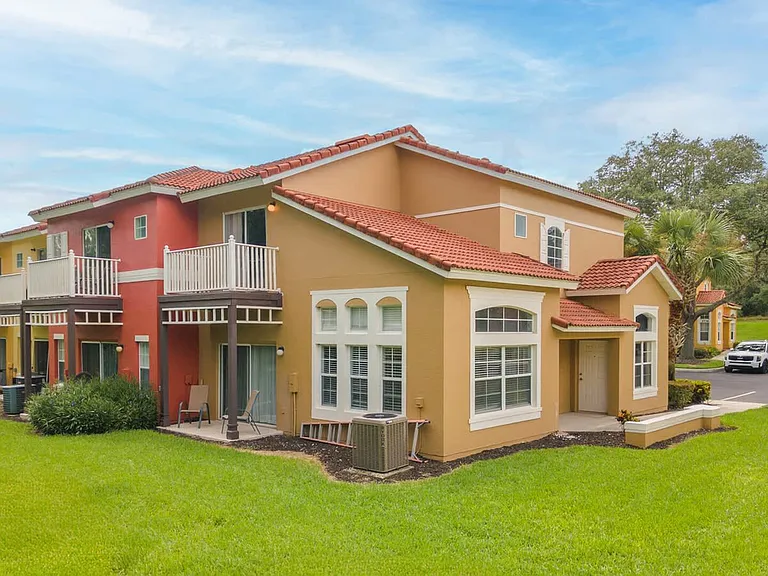 Sun Key Pl — Photo 32