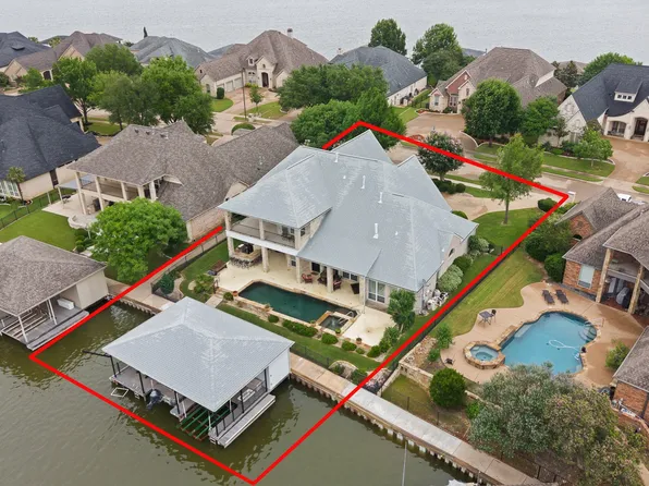 2705 Harborside Dr, Granbury, TX 76048