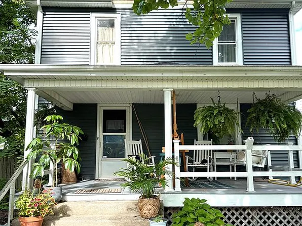 905 S 8th St, Goshen, IN 46526