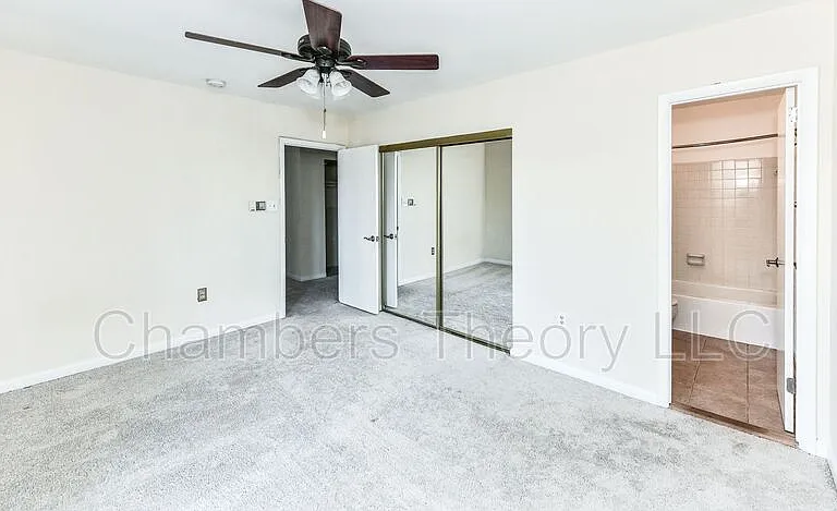 8088 Edinburgh Dr — Photo 18