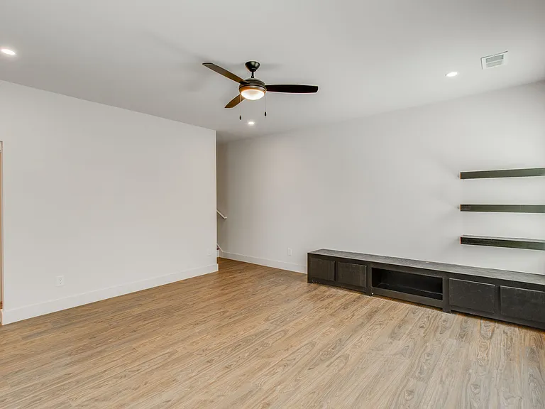 2464 Millwood Ave #1 — Photo 45