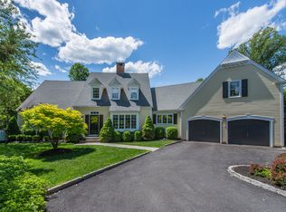 15 Hilltop Rd, Mendham, NJ 07945