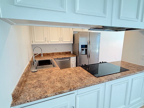 3rd image of 4104 Emerald St APT D