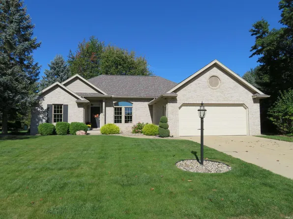 929 Foxbriar Ln, Goshen, IN 46526