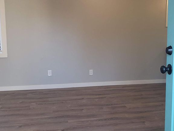 4th image of 4634 32nd St