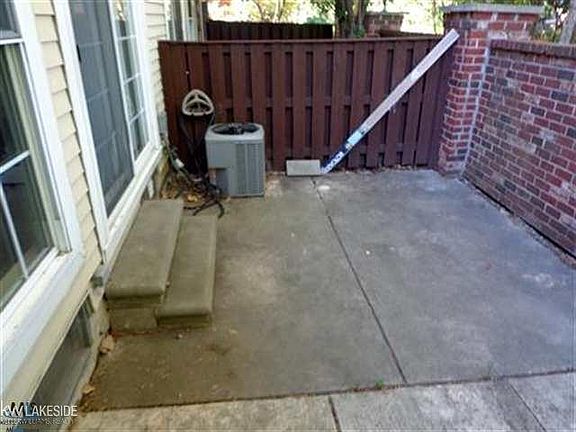 3rd image of 39430 Old Dominion Dr