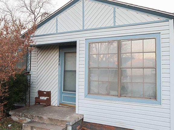 2nd image of 324 Rockwood Dr