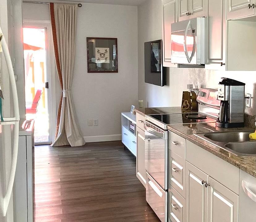 1st image of 710 N Gadsden St APT 8