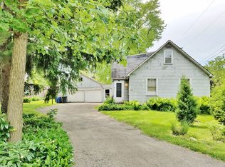 270 N Woodland Dr, Mount Prospect, IL 60056