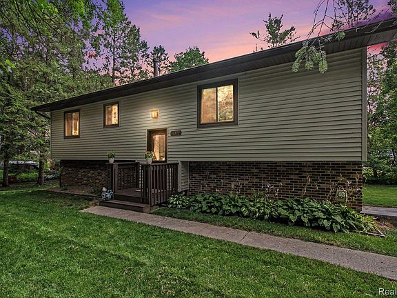 2nd image of 11372 Outer Dr