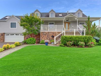 353 Wilson Place, Lindenhurst, NY, 11757