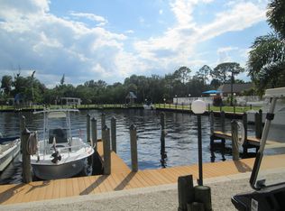 5695 Captain John Smith Loop, North Fort Myers, FL 33917