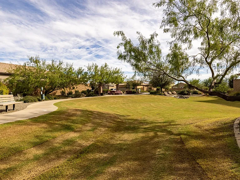 The neighborhood is also filled with walking paths that shield you from street traffic and also connect to Gilbert Regional Park.