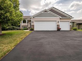 802 Steamboat Ln, Montrose, MN 55363