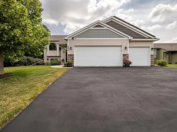802 Steamboat Ln, Montrose, MN 55363