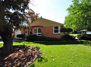7439 W Georgia Ct, Milwaukee, WI 53220