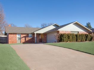 111 Randolph Rd, Clinton, OK 73601