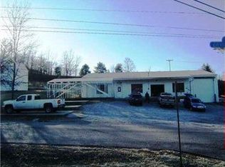 502 Glass Rd, Robinson Twp Nwa, PA 15205