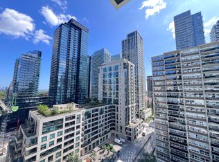 101 Erskine Ave #1207, Toronto, ON M4P 0C5