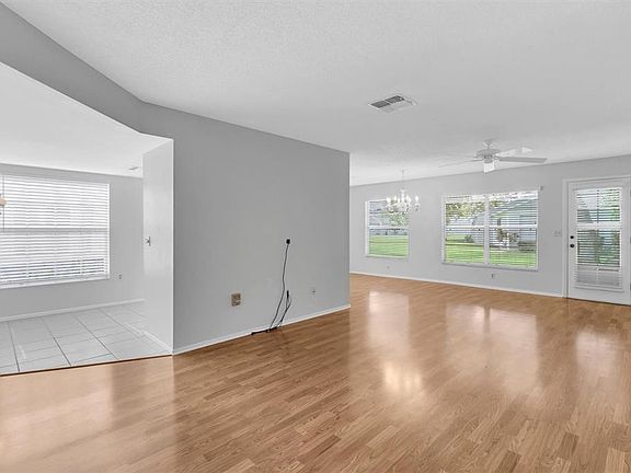 5th image of 9528 BUNKER HILL COURT