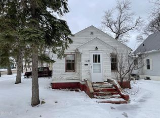 558 2nd St SW, Valley City, ND 58072