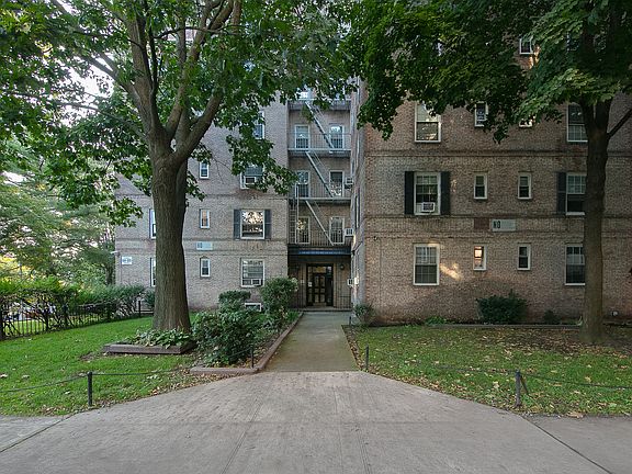 4th image of 55-23 31st Ave APT 5D