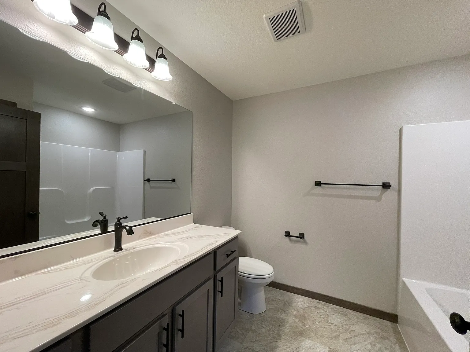 5586 Timber Trail - Unit 3 — Photo 4
