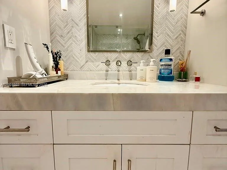 5600 Collins Ave #15S — Photo 6