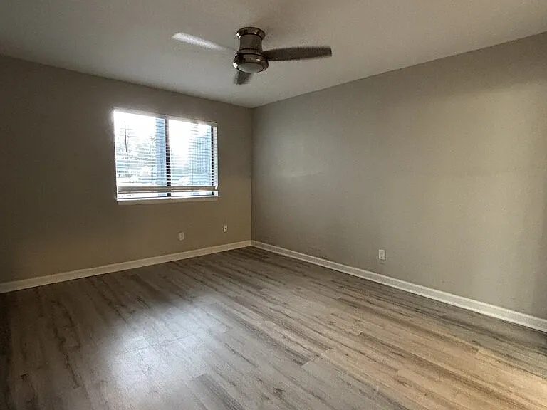 8483 Yadkin Cir #D — Photo 21