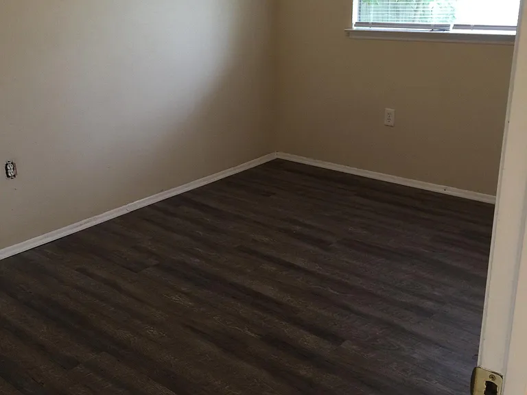 216 Gamblewood — Photo 17
