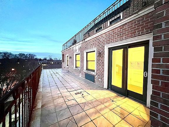 3rd image of 4223 212th St APT 5A