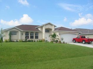2206 SW 12th Ter, Cape Coral, FL 33991