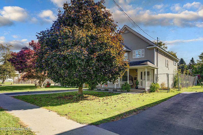 2nd image of 2070 Foster Avenue