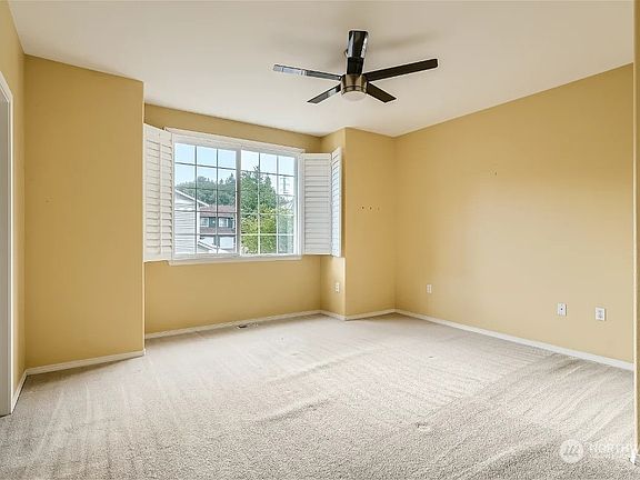 5th image of 1006 Lynnwood Court SE #1028