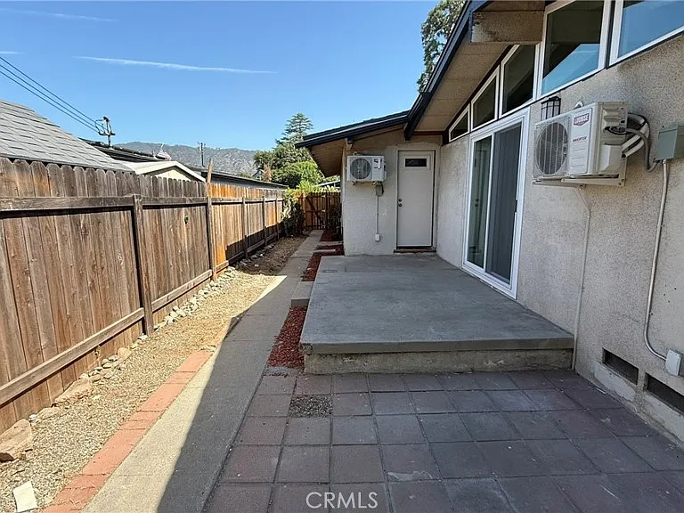 1002 E Walnut Ave — Photo 31