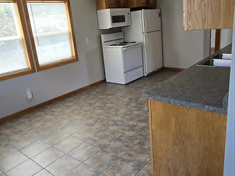 818 Main St #2 — Photo 4