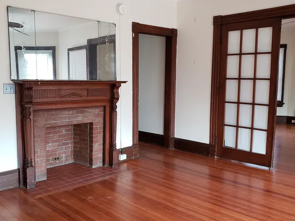 104 High St, Keene, NH 03431