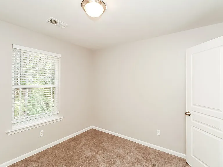 2113 Anchor Ct — Photo 13
