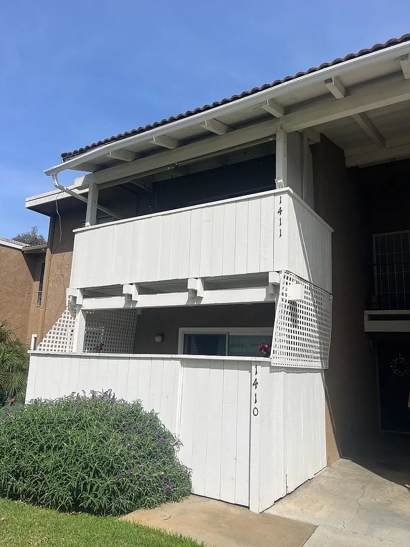 2 bedroom 1 bath unit - Ventura — Photo 2