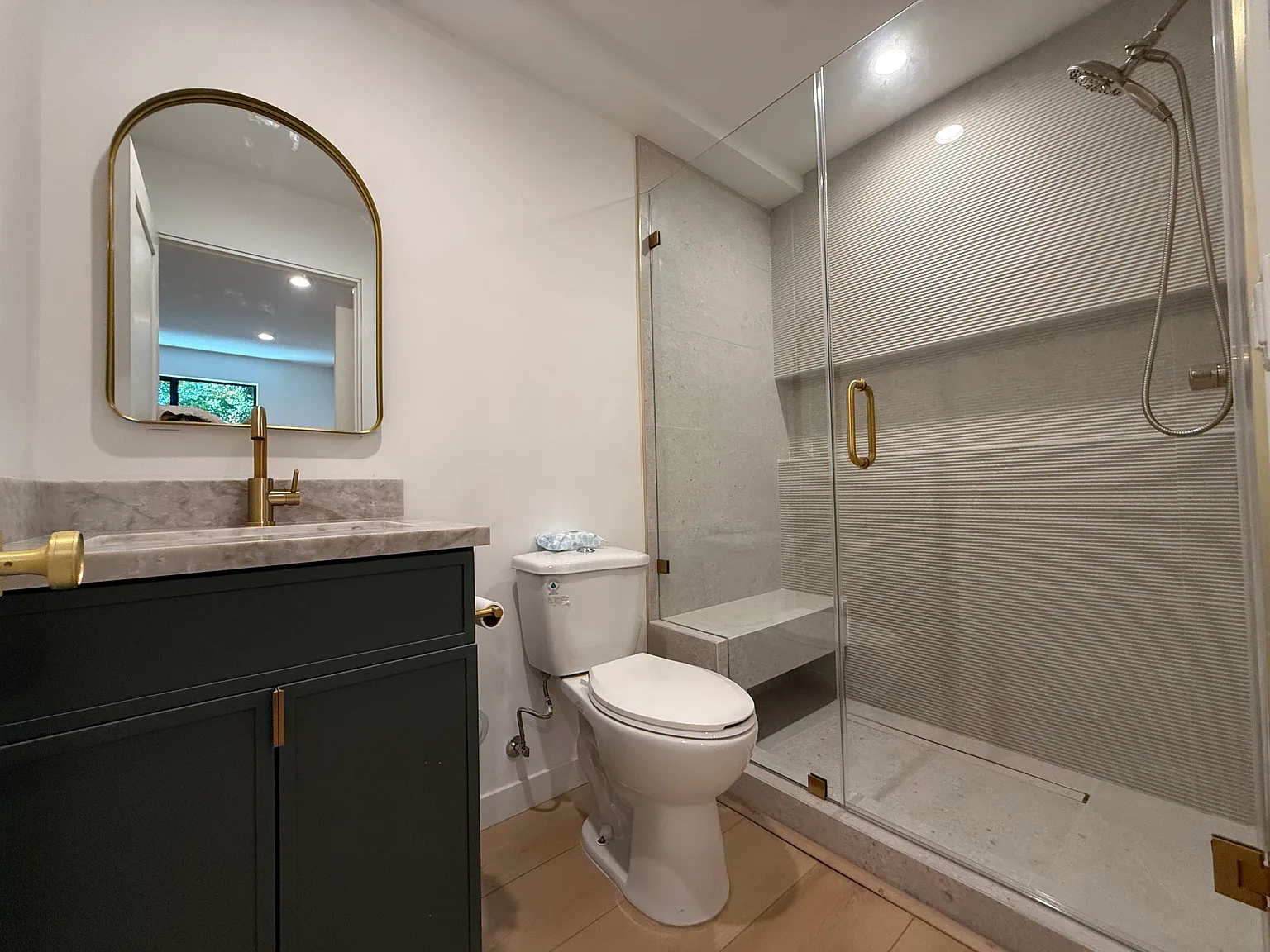 1 bed, $2,995 — Photo 4