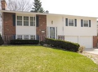 735 Suffolk Ct, Hoffman Estates, IL 60192