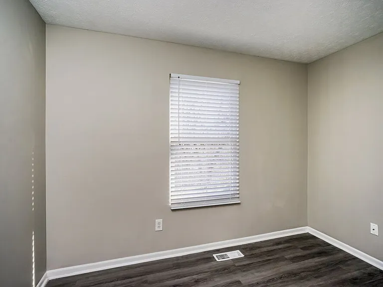 6311 Hackel Dr — Photo 13