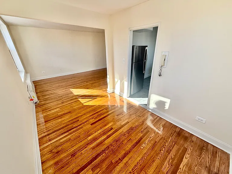 144-70 41st Ave #6N — Photo 3