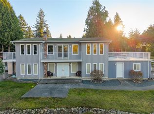 350 Garrett Rd, Qualicum Beach, BC V9K 1H4