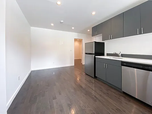 Rented by Kahen Properties | media 12